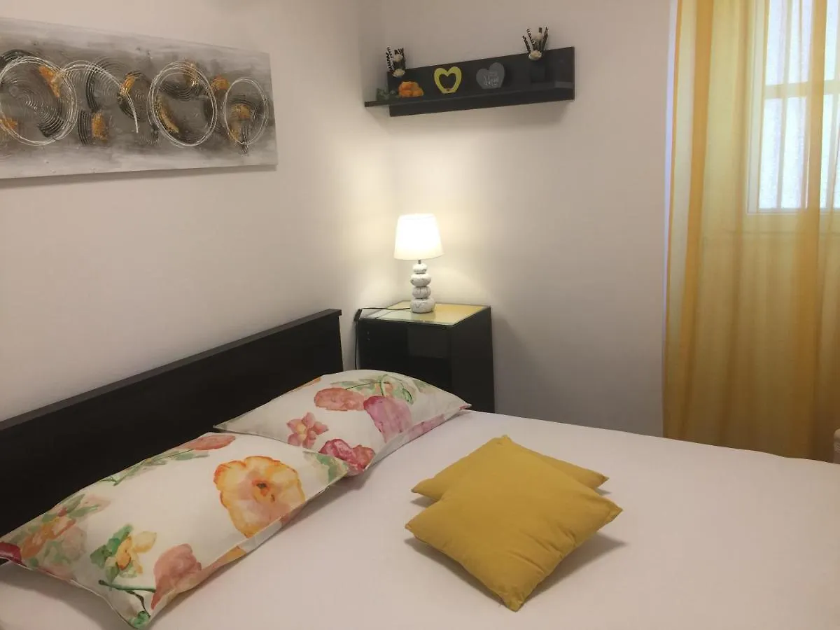 Apartment Apartman U Srcu Grada - Ilicev Prolaz Split