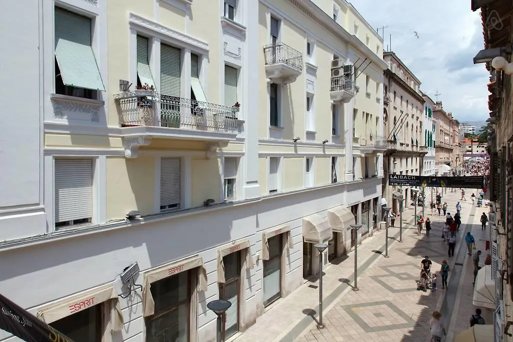 Apartman U Srcu Grada - Ilicev Prolaz Split Apartment