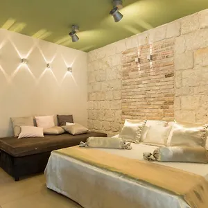 City And Beach Luxury Apartment